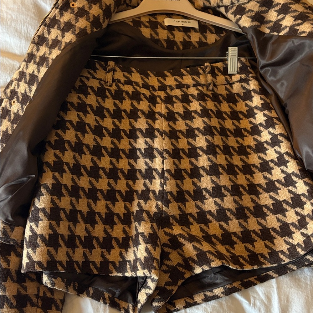 Chic Houndstooth Blazer and Shorts Set - Picture 10 of 12
